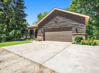 7299 Solomon Rd, Freeport, MI 49325