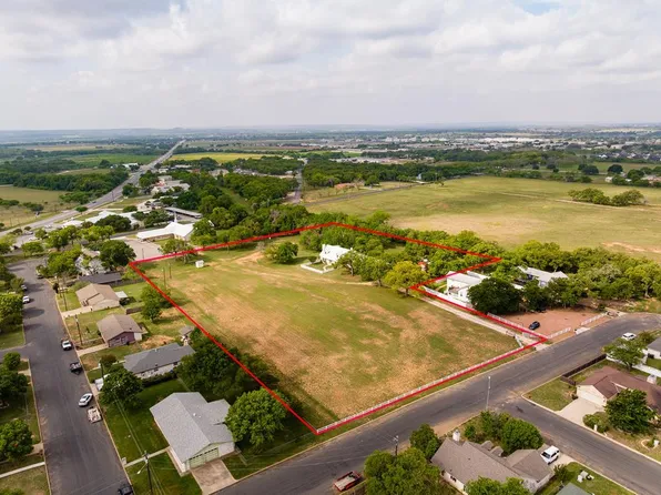 67 Sky Ln, Fredericksburg, TX 78624