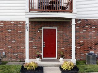 704 Riversedge Dr, Saline, MI 48176