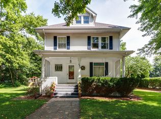 806 E Center St, Le Roy, IL 61752