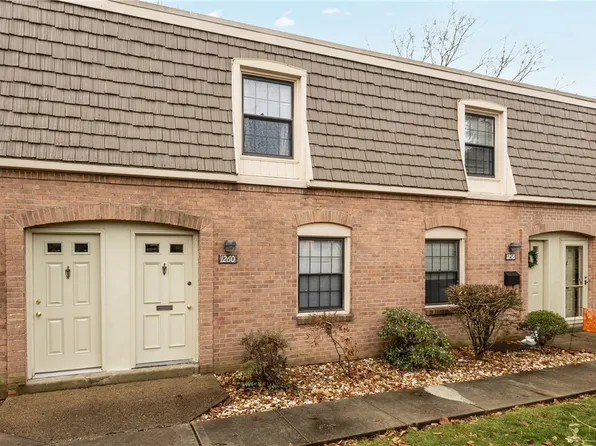 1260 Pennsbury Blvd, Pittsburgh, PA 15205
