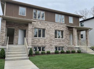 645 Janette Ave #B, Windsor, ON N9A 4Z8