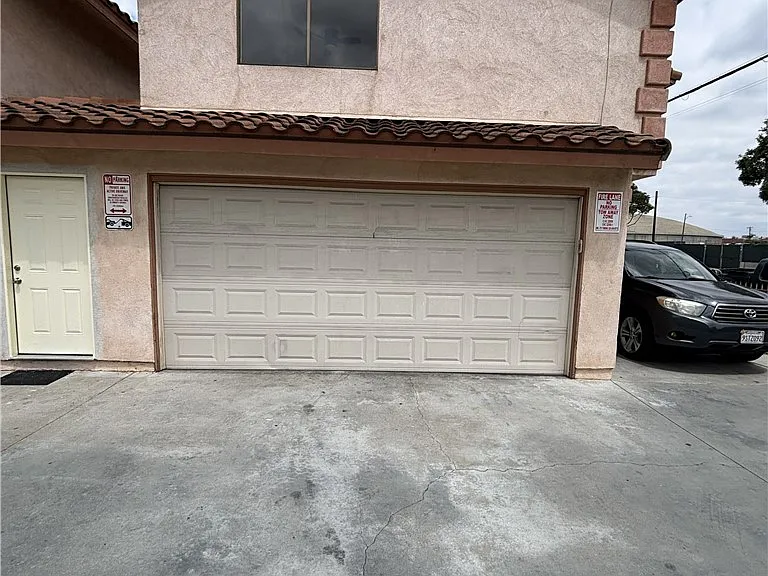 9229 Stewart And Gray Rd #A — Photo 25