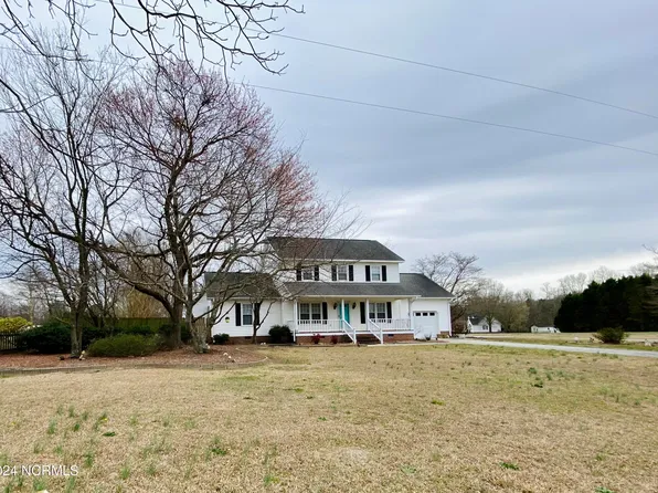 539 Club Knolls Road, Dudley, NC 28333