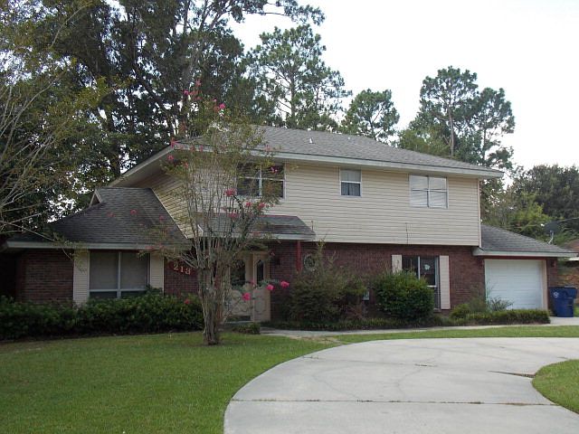 1st image of 213 E Lakeshore Dr