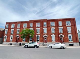 301 Barrie St #15, Kingston, ON K7L 3L1