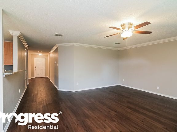 3rd image of 721 Lovern St