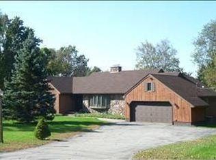 34 Mayfair Rd, Poughquag, NY 12570