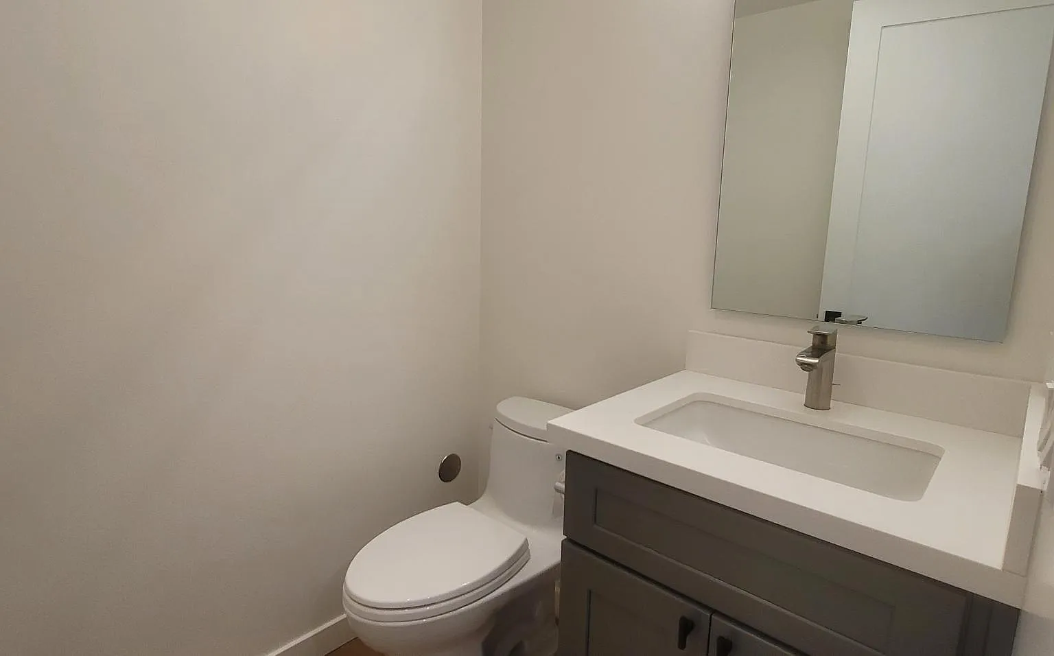 1 bed, 1.5 bath, 800 sqft, $3,400 — Photo 4