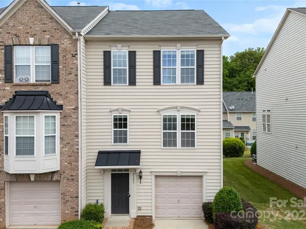 2151 Belle Vernon Ave, Charlotte, NC 28210