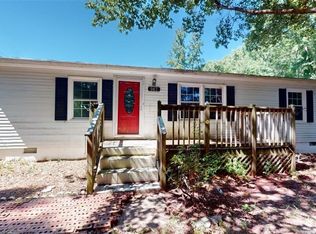 942 Blackwater Rd, Chesapeake, VA 23322