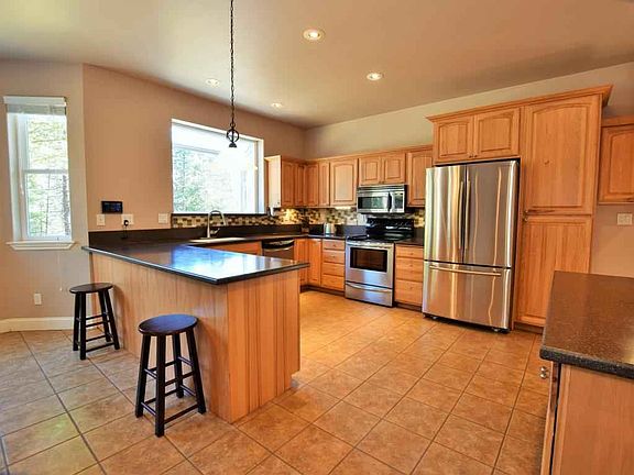 5th image of 12 Brookway Ct