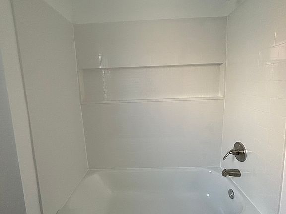 5th image of 1403 Saint Elizabeth St APT A