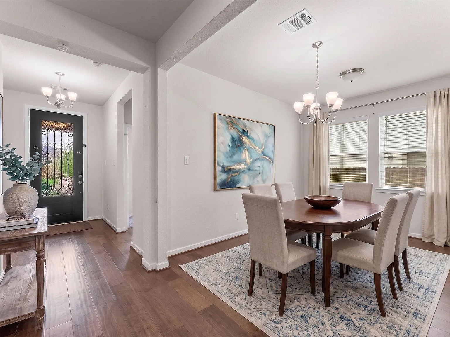 4 bed, 3.0 bath, 3406 sqft, $3,700 — Photo 4