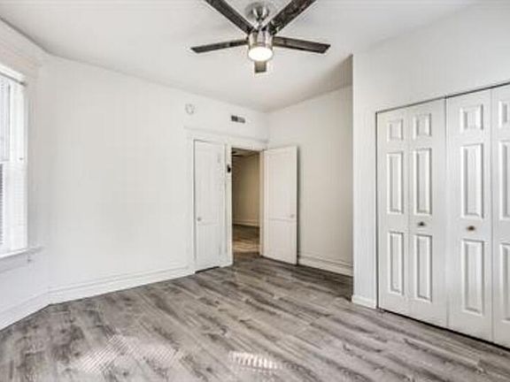 3rd image of 1722 Waverly Pl #C2
