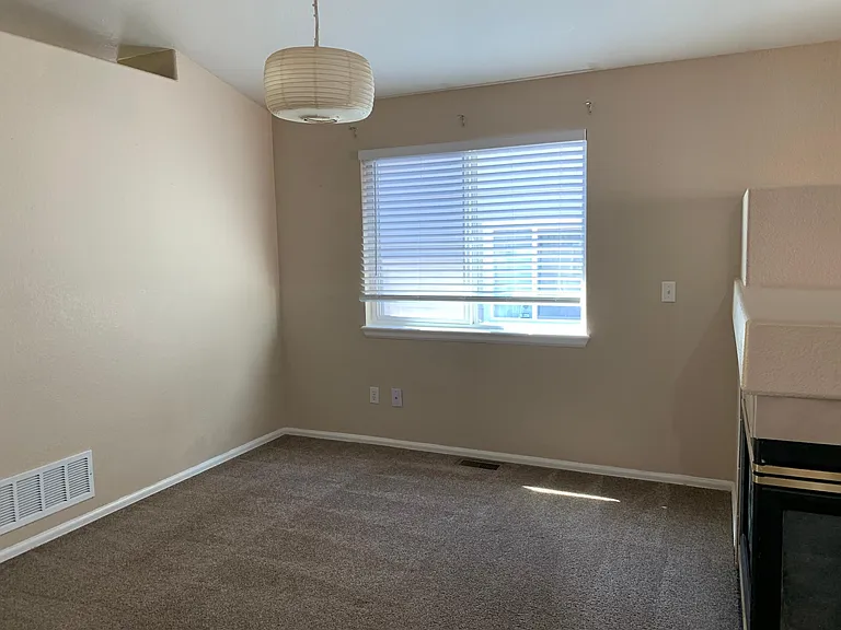 6218 Poudre Way — Photo 4