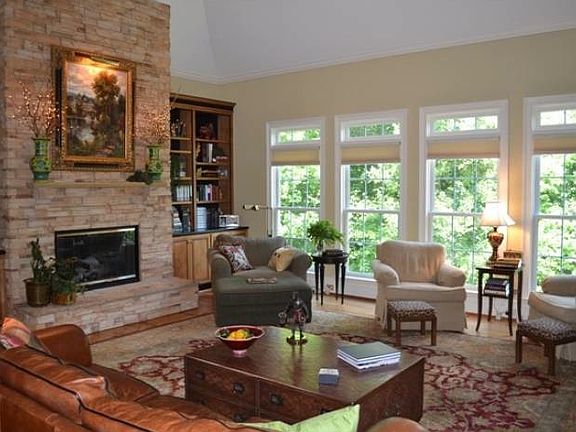 3rd image of 2954 Sancreek Dr