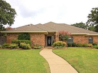 4415 Alameda Ct, Arlington, TX 76016