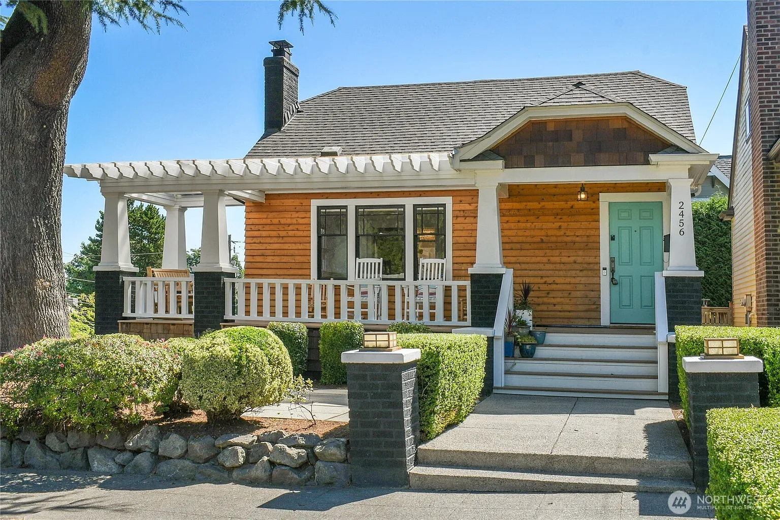 2456 4th Avenue W photo 1