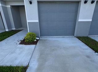 733 Stoney Point Cir, Davenport, FL 33896