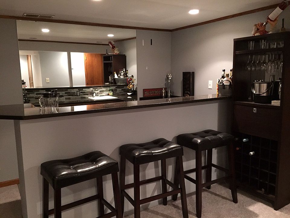 Brand new wet bar downstairs