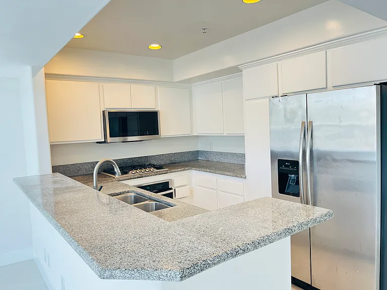 200 Pacific Coast Hwy #208 — Photo 7
