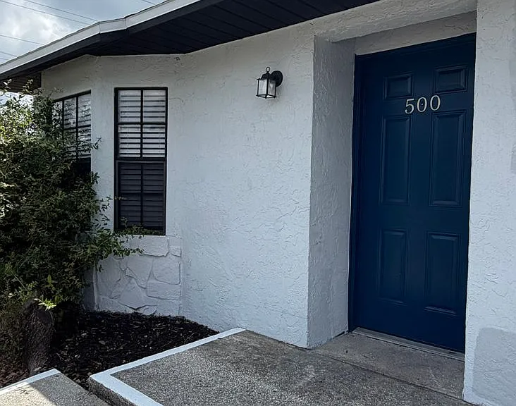 501 Saint Michaels Way — Photo 3