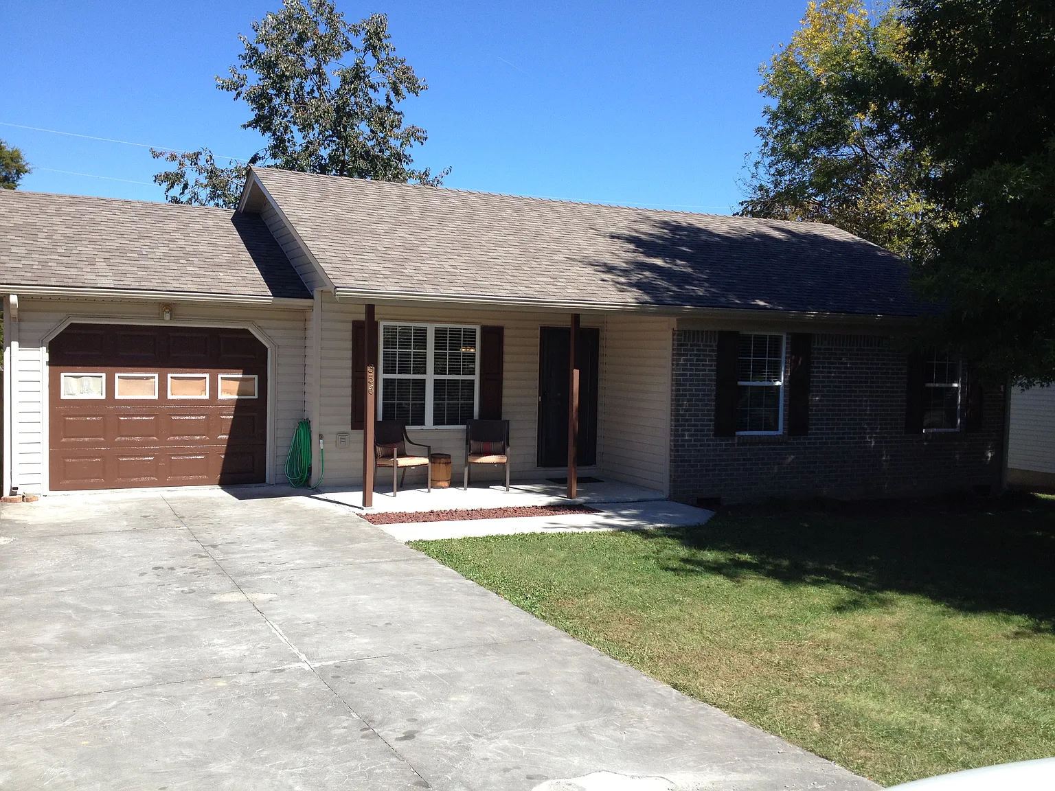 356 Green Fields Ln photo 1