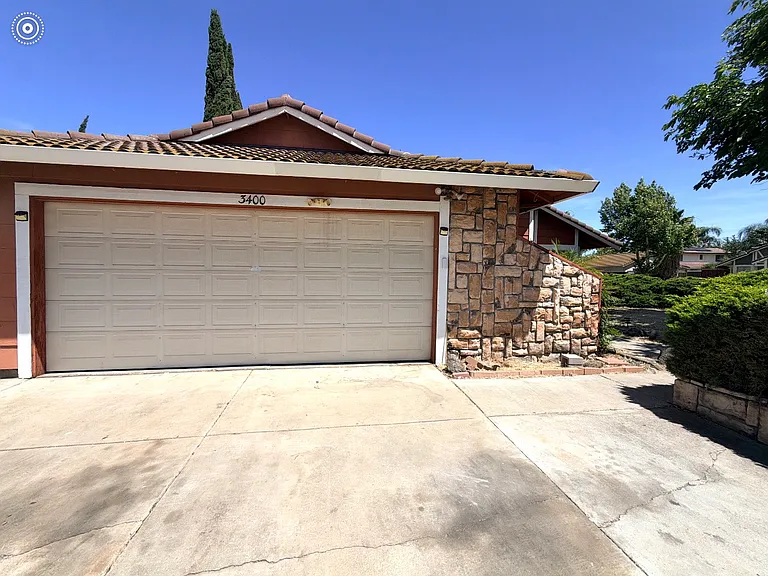 3400 Crowley Ct — Photo 4