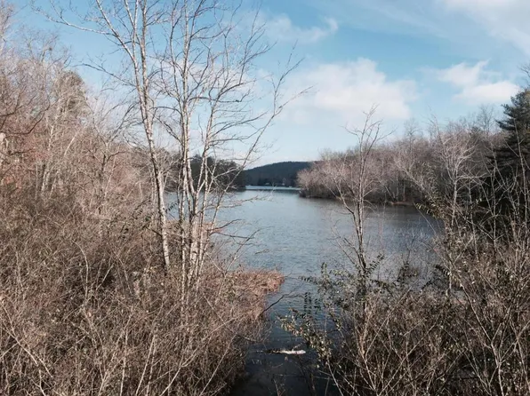 6110 Flats Rd, Tallassee, TN 37878