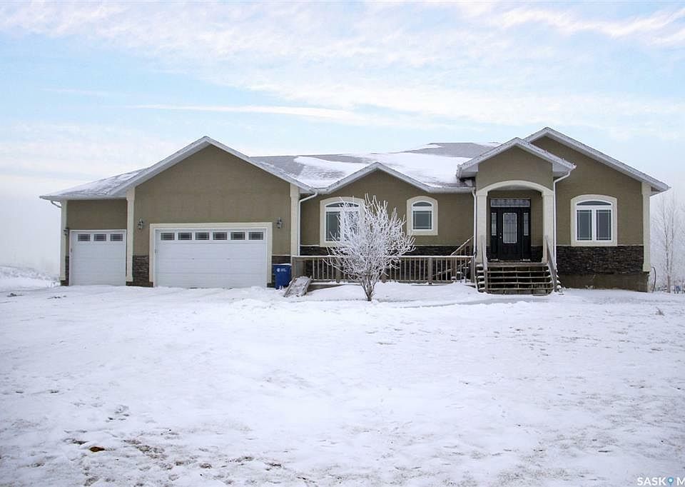 1st image of 30 Hanley Cres #158
