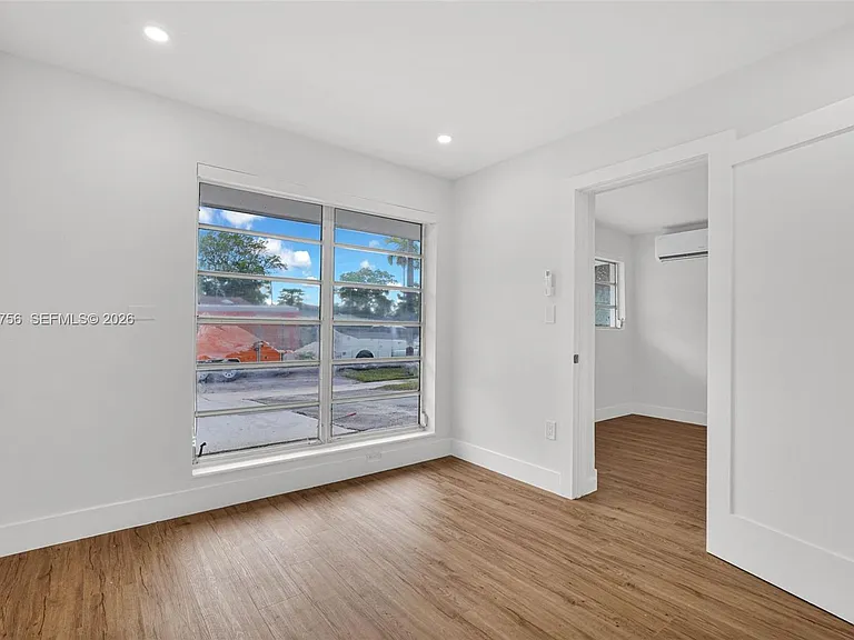 8201 SW 42nd St — Photo 43