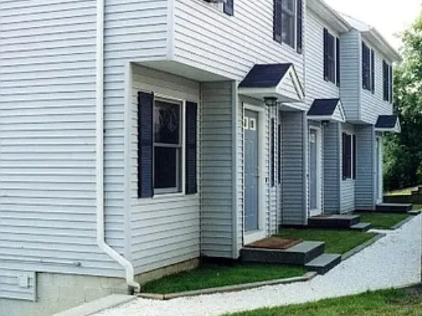 36 Merrimac St, Danbury, CT 06810