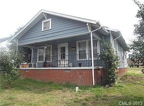 2nd image of 900 Plyler St