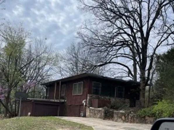1422 W 22nd St, North Little Rock, AR 72114