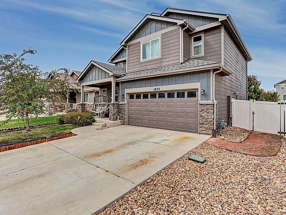 3rd image of 1832 Ruddlesway Dr