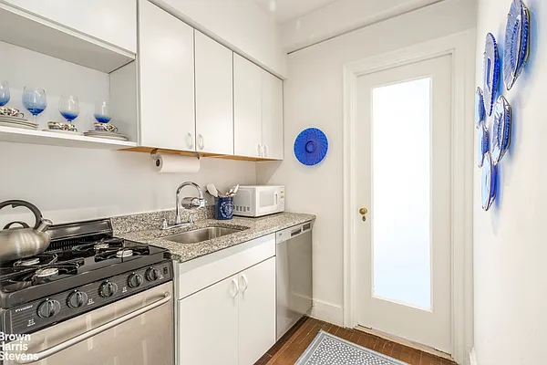 Sold by Brown Harris Stevens | media 6