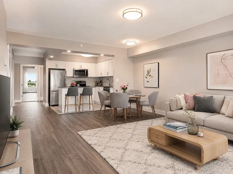 1560 Rockwell Dr — Photo 3