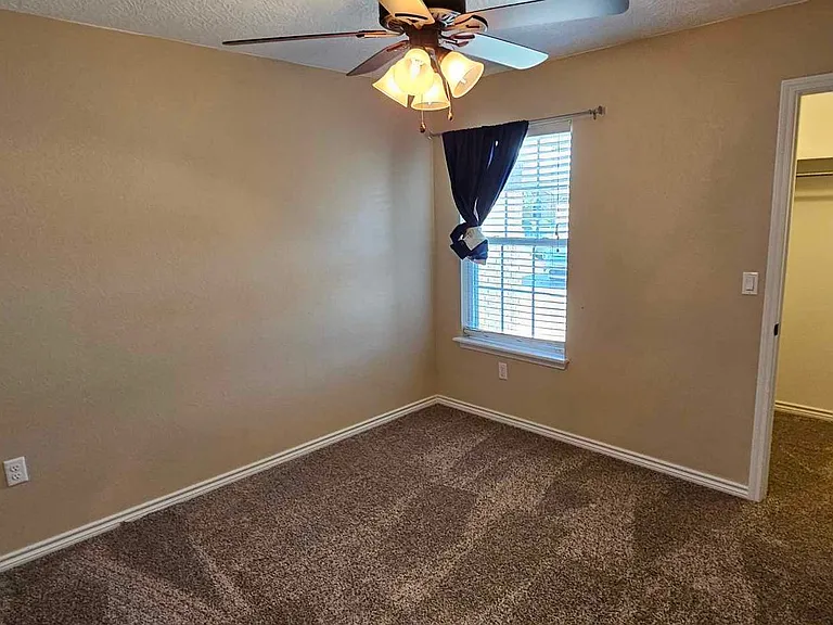 2320 Flagstone Dr — Photo 20