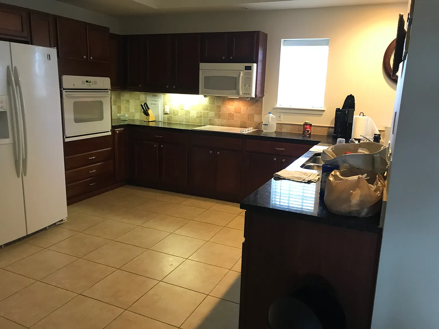 3 bed, 2000 sqft, $4,200 — Photo 3