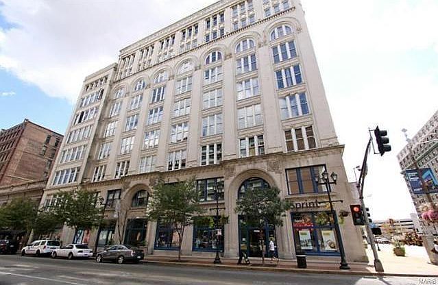 1st image of 1132-1140 Washington Ave #211