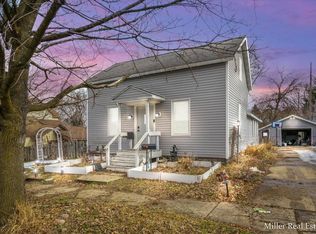 209 S Washington St, Hastings, MI