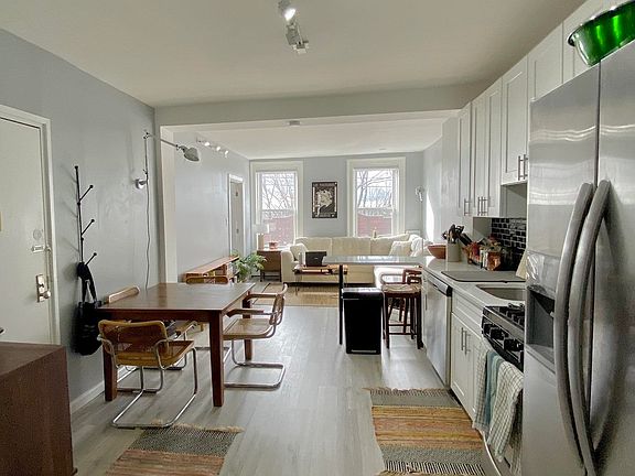 3rd image of 332 Communipaw Ave APT 3