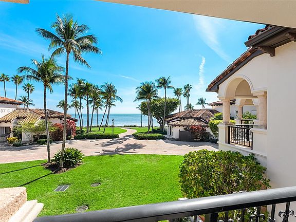 3rd image of 15121 Fisher Island Dr #15121