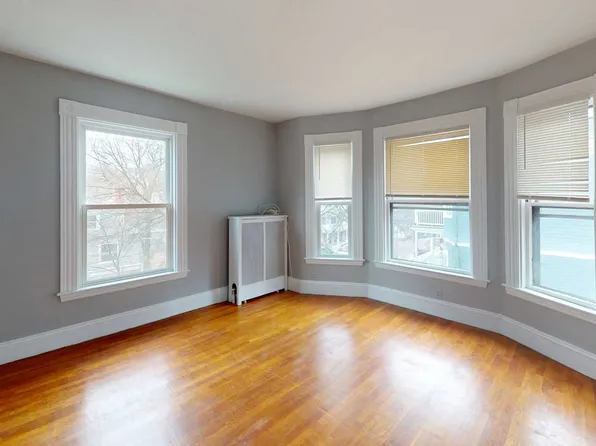 (undisclosed Address), Brookline, MA 02445