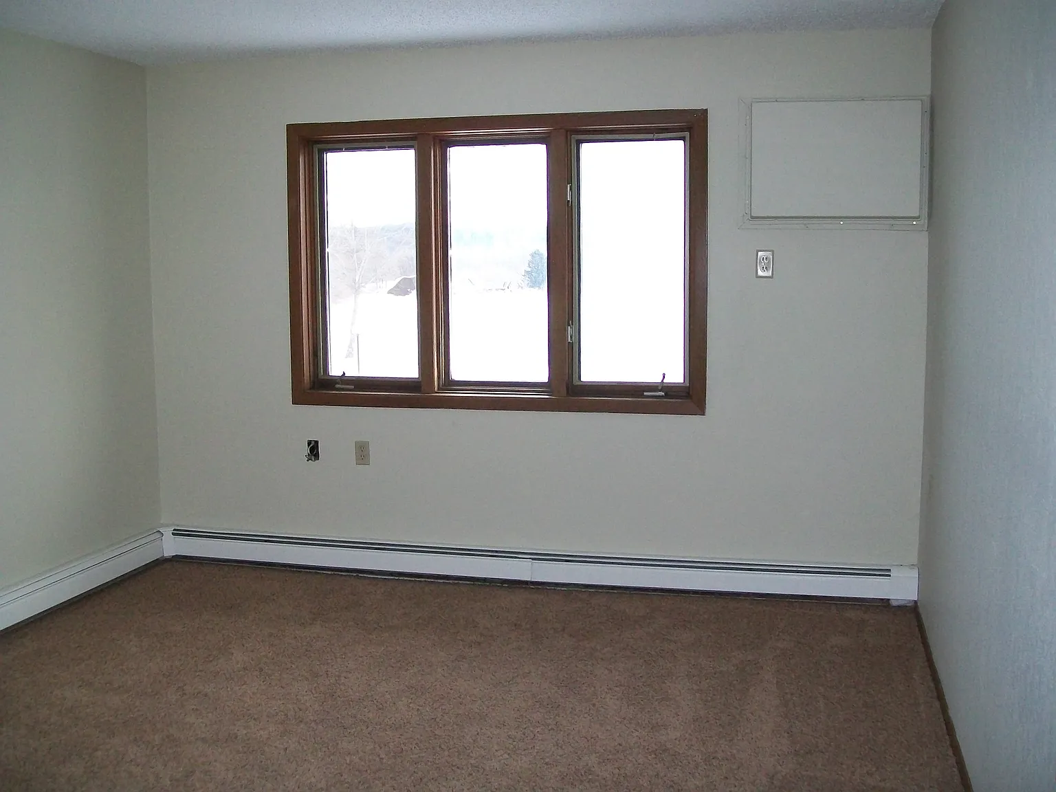 2 bed, 750 sqft, $1,031 — Photo 2