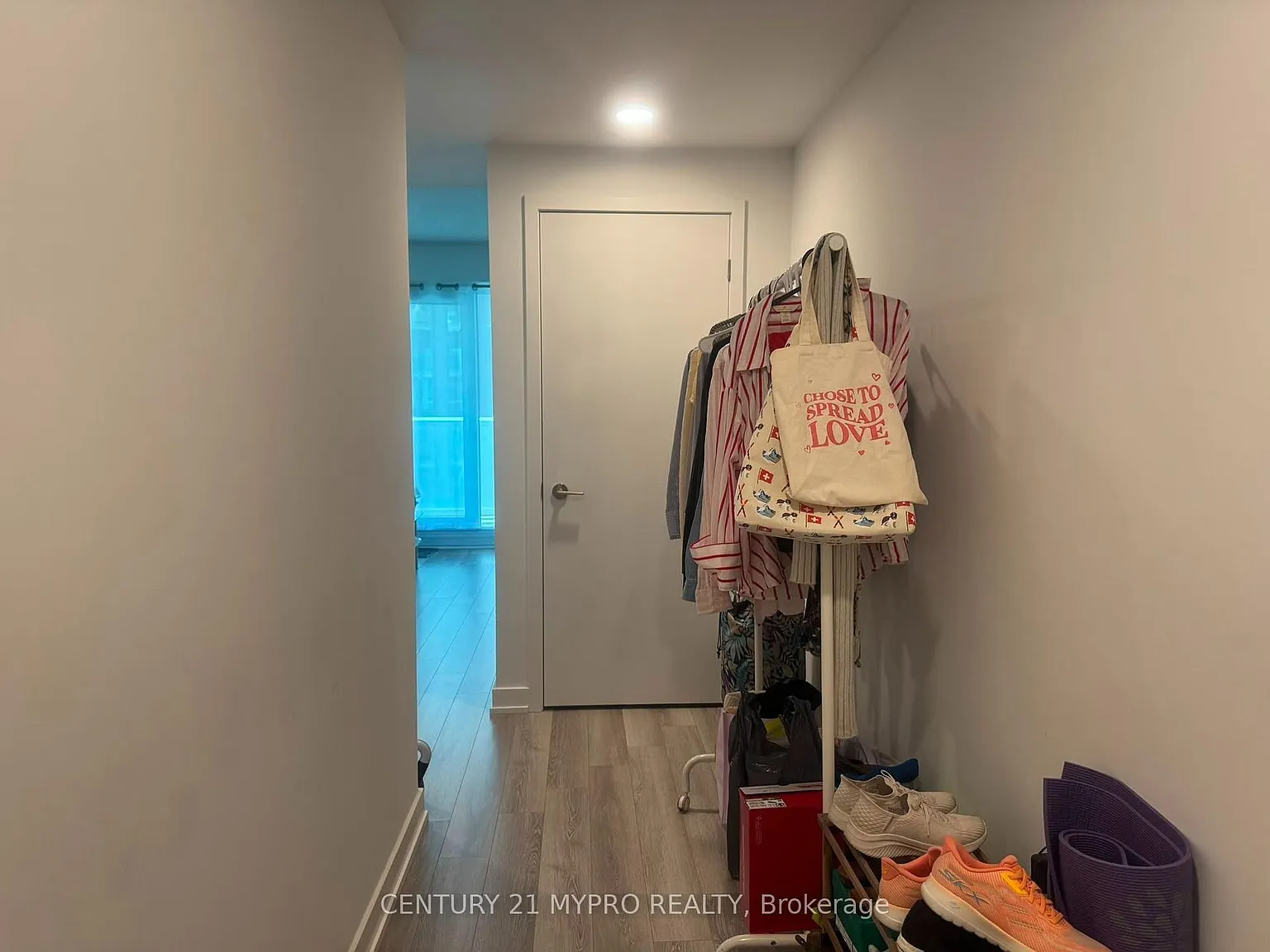 1 bed, $2,400 — Photo 2