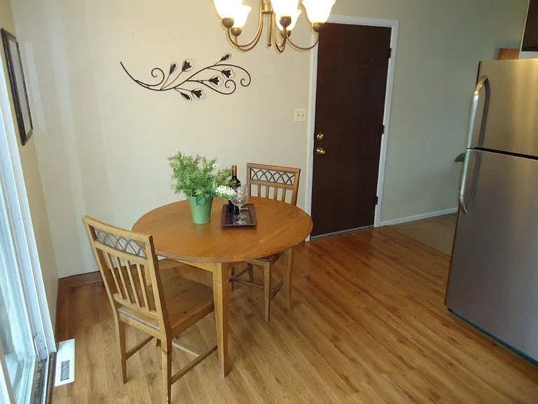 2525 Woodvalley Ct — Photo 13