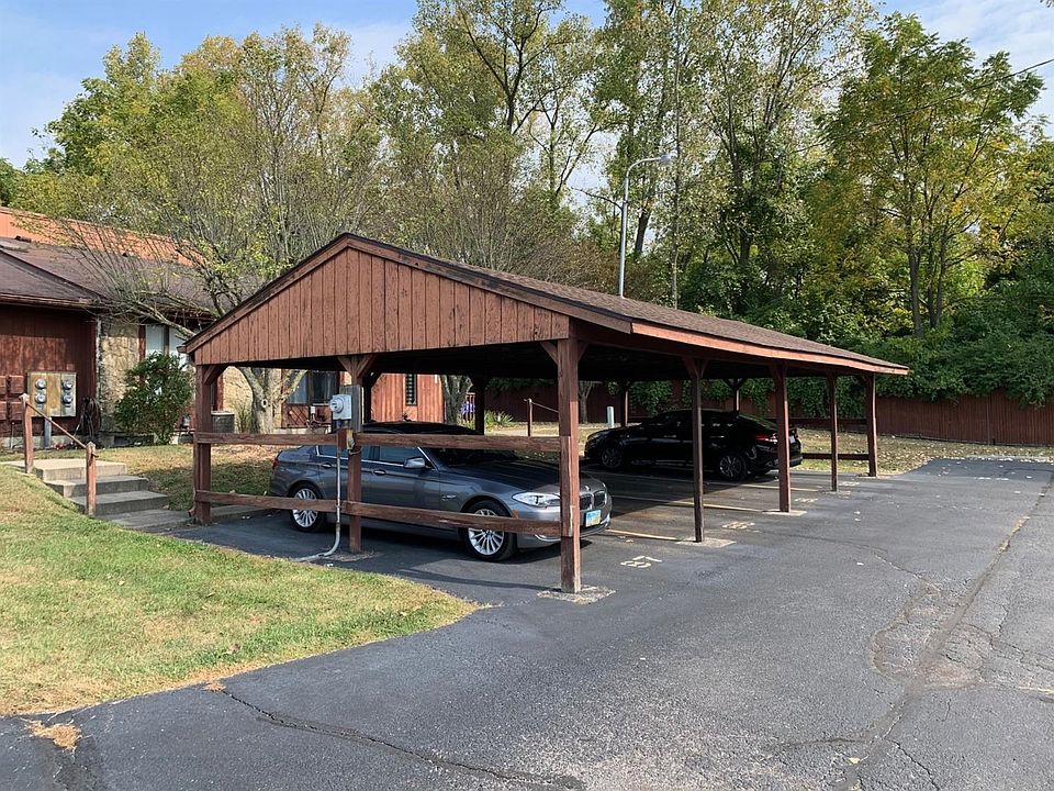 2nd image of 4781 Caprice Dr #33