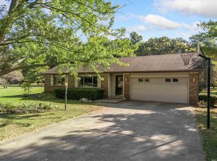 6262 N Edgewood Ct, Leesburg, IN
